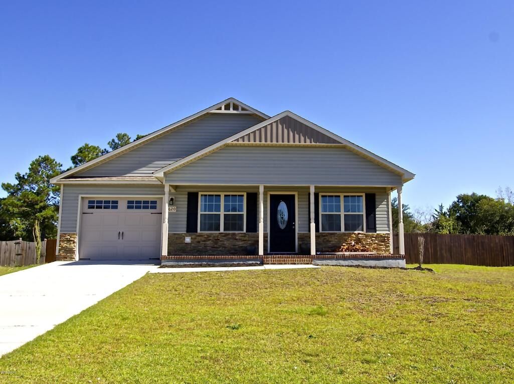 Property Photo:  620 Parsley Drive  NC 28539 