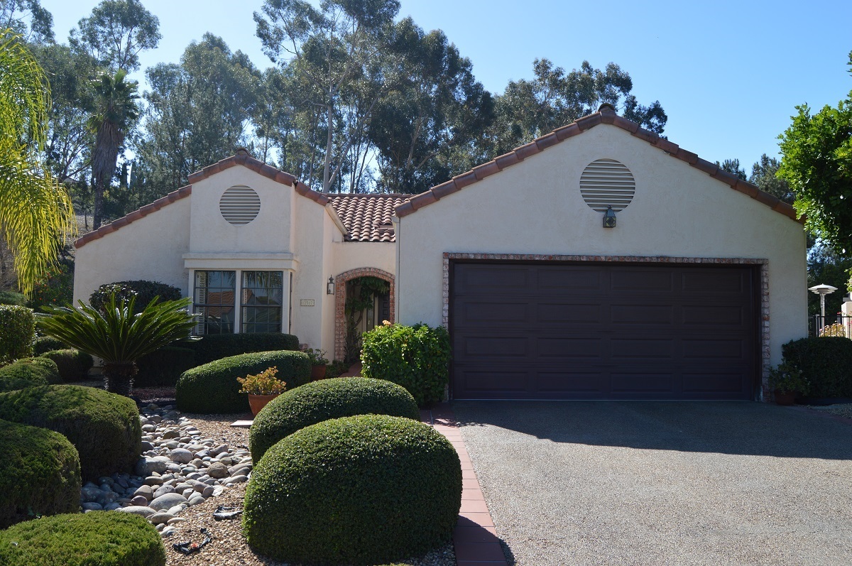 Property Photo: 12517 Avenida Tineo CA 92128