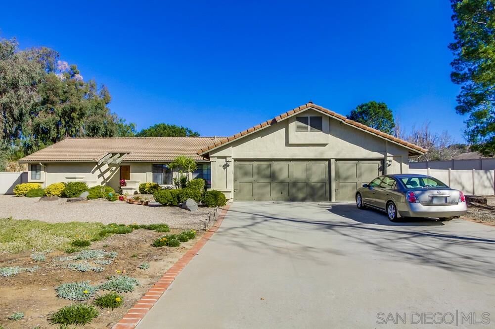 Property Photo: 16523 Bridlewood CA 92064