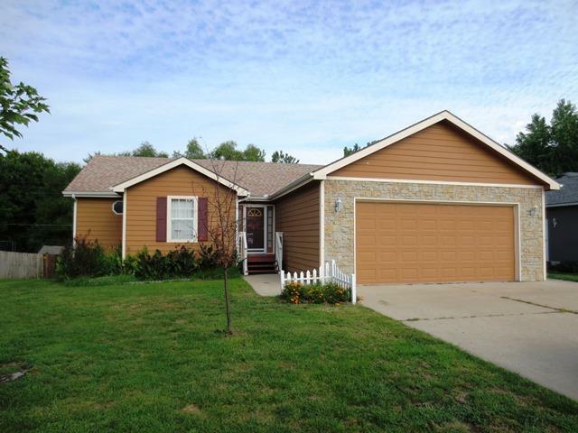 Property Photo:  15576 Crestwood Drive  KS 66007 