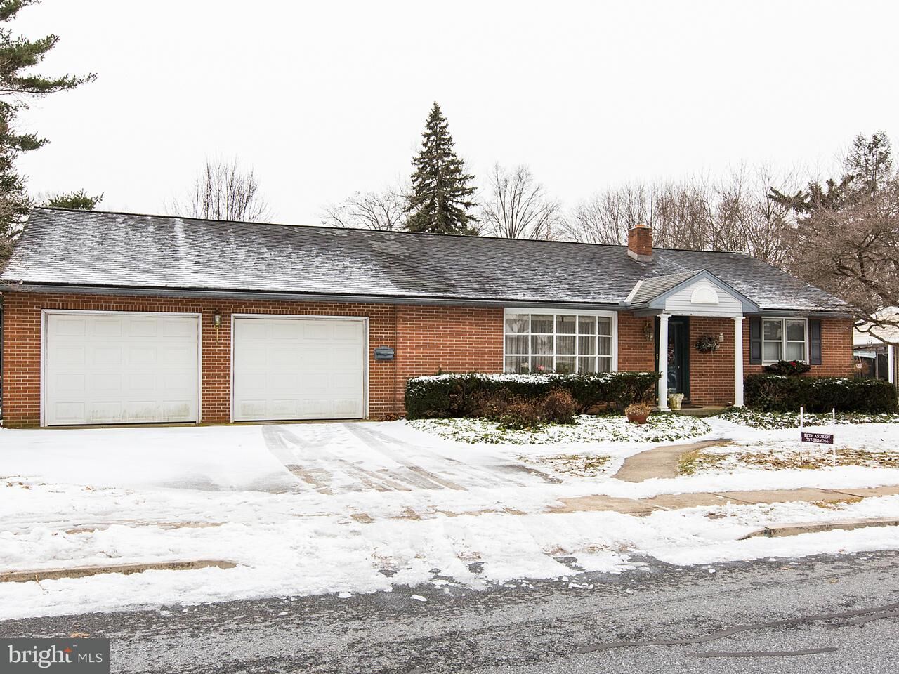 Property Photo: 330 E Marion Street PA 17543