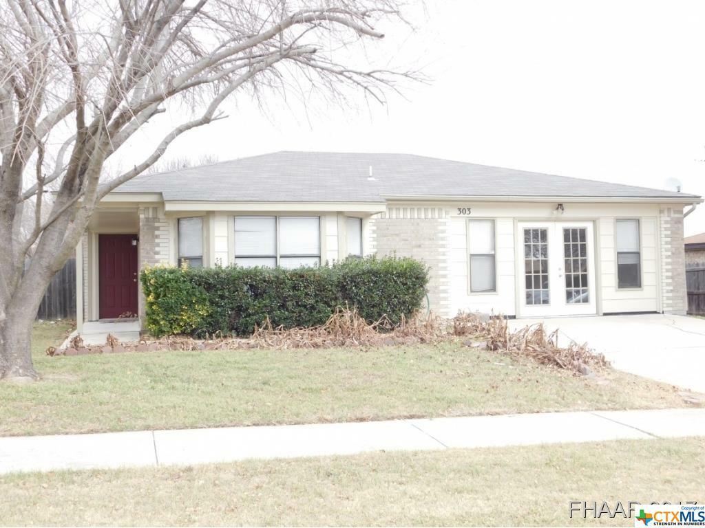 Property Photo:  303 Carly Drive  TX 76542 