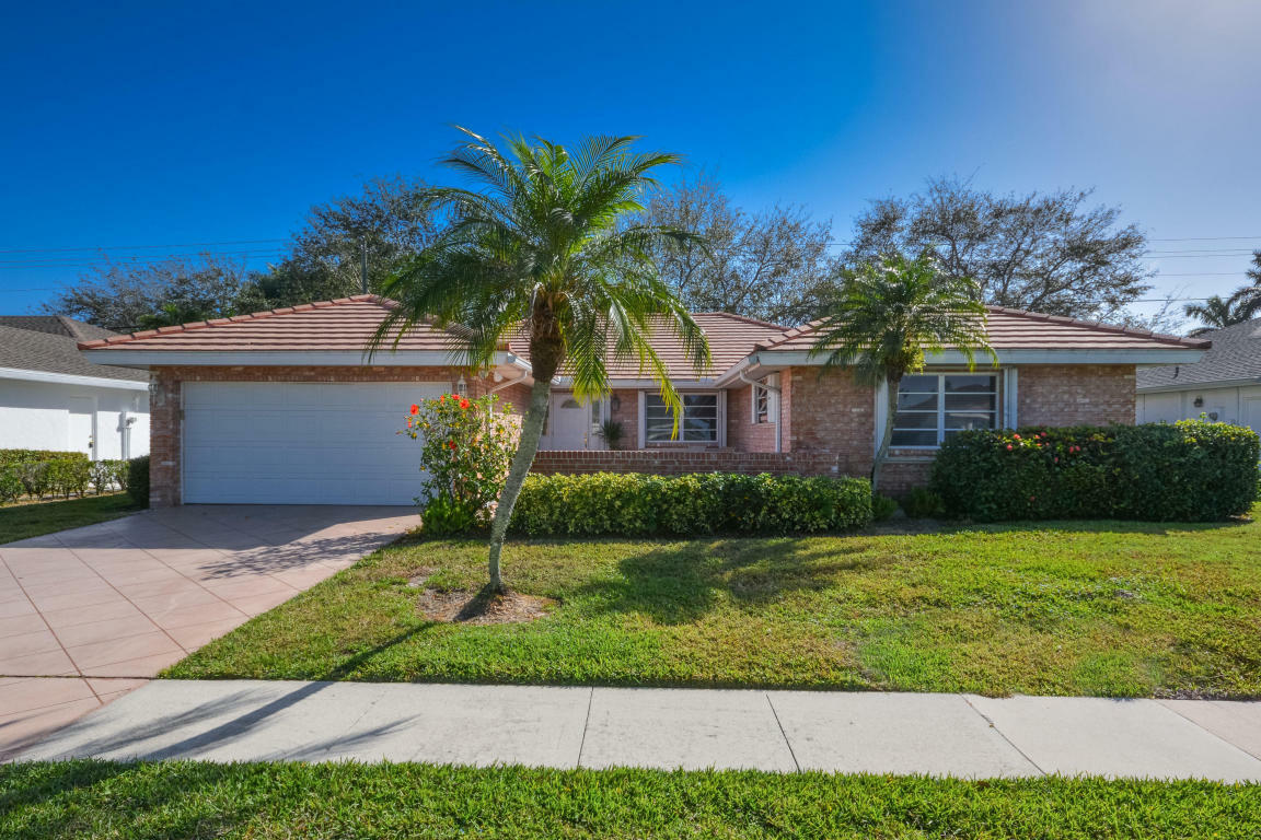 Property Photo:  10798 Greentrail Drive S  FL 33436 