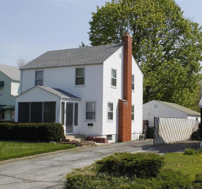 Property Photo:  2434 Bretton Place  OH 43211 