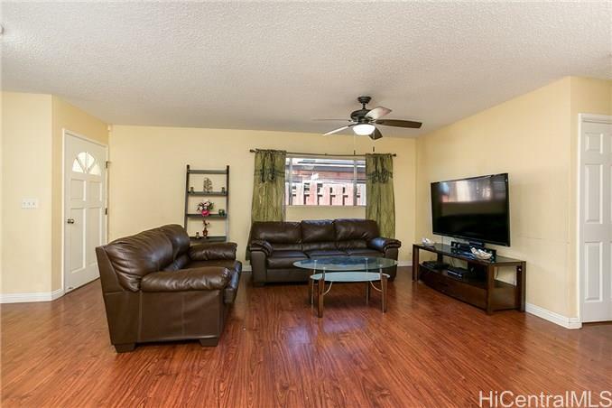 Property Photo:  94-687 Lahaole Place  HI 96797 