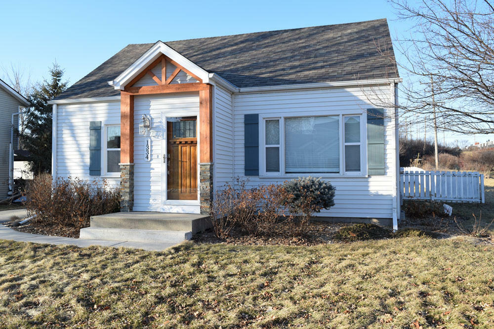 Property Photo:  1334 Danny St  WI 53186 