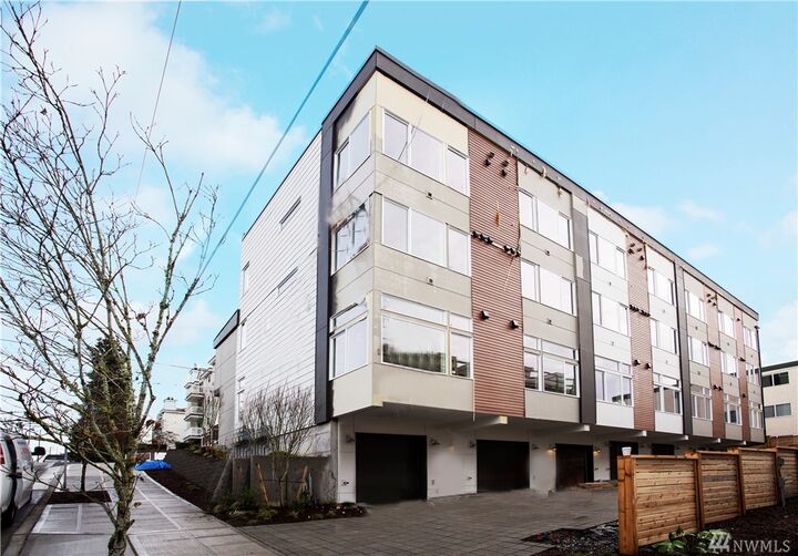 Property Photo:  8755 Phinney Ave N  WA 98103 