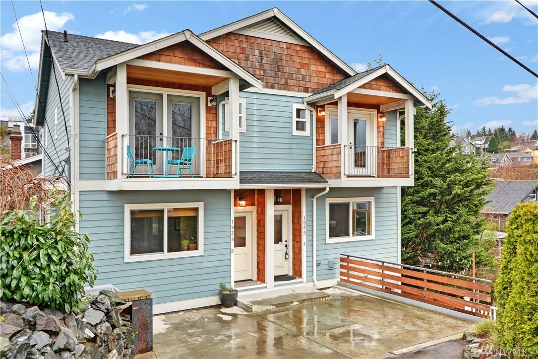 Property Photo: 1939 10th Ave W A WA 98119