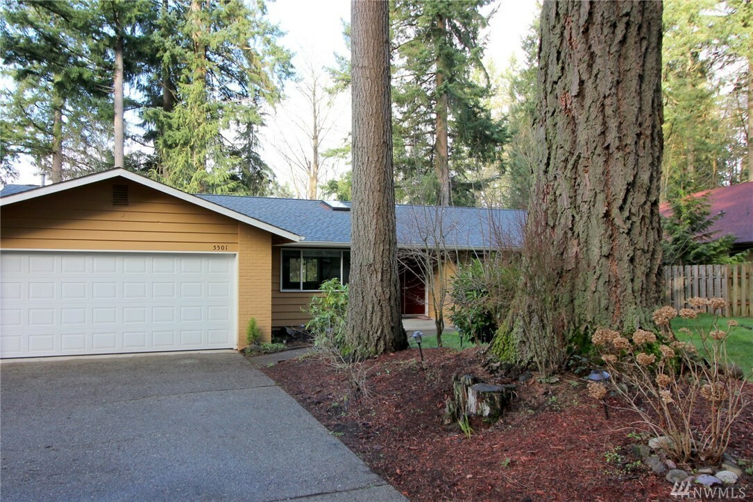 Property Photo:  5501 Windemere Dr SE  WA 98501 