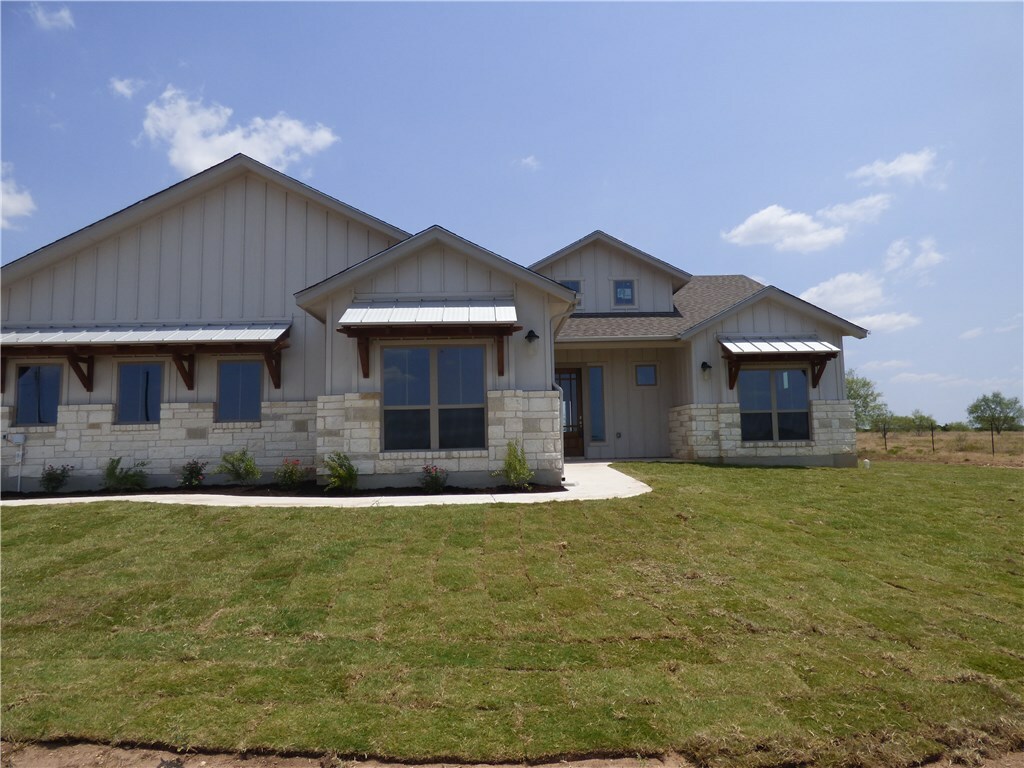 Property Photo:  124 Floyds Run  TX 78605 