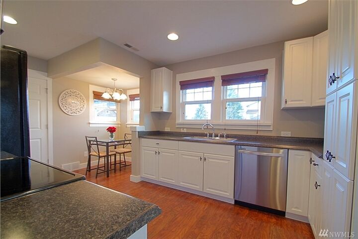 Property Photo:  1842  Lafromboise Street  WA 98022 