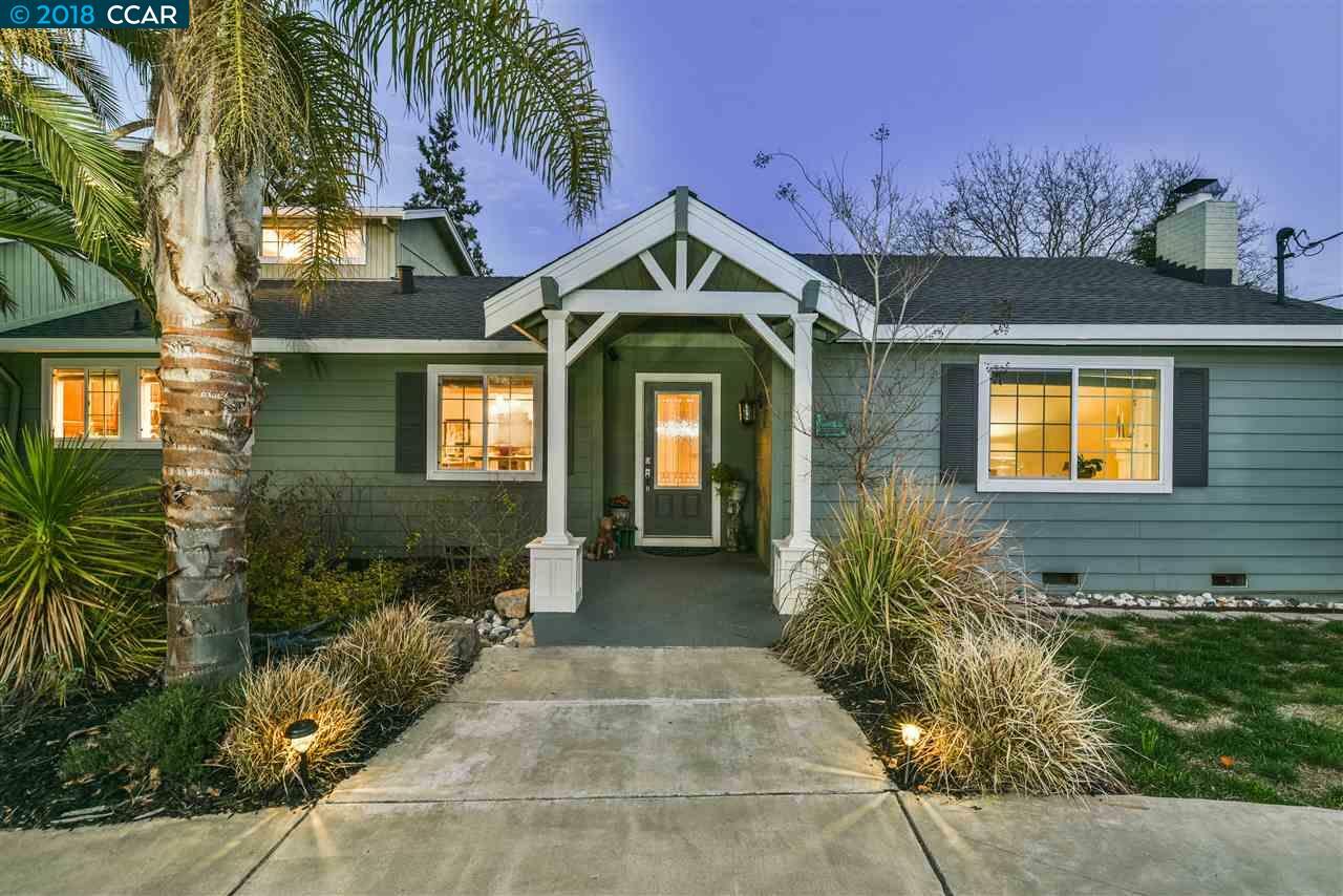 Property Photo: 7 Elliot Dr CA 94523-3655