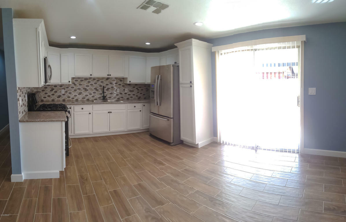 Property Photo:  2902 N 80th Avenue  AZ 85033 