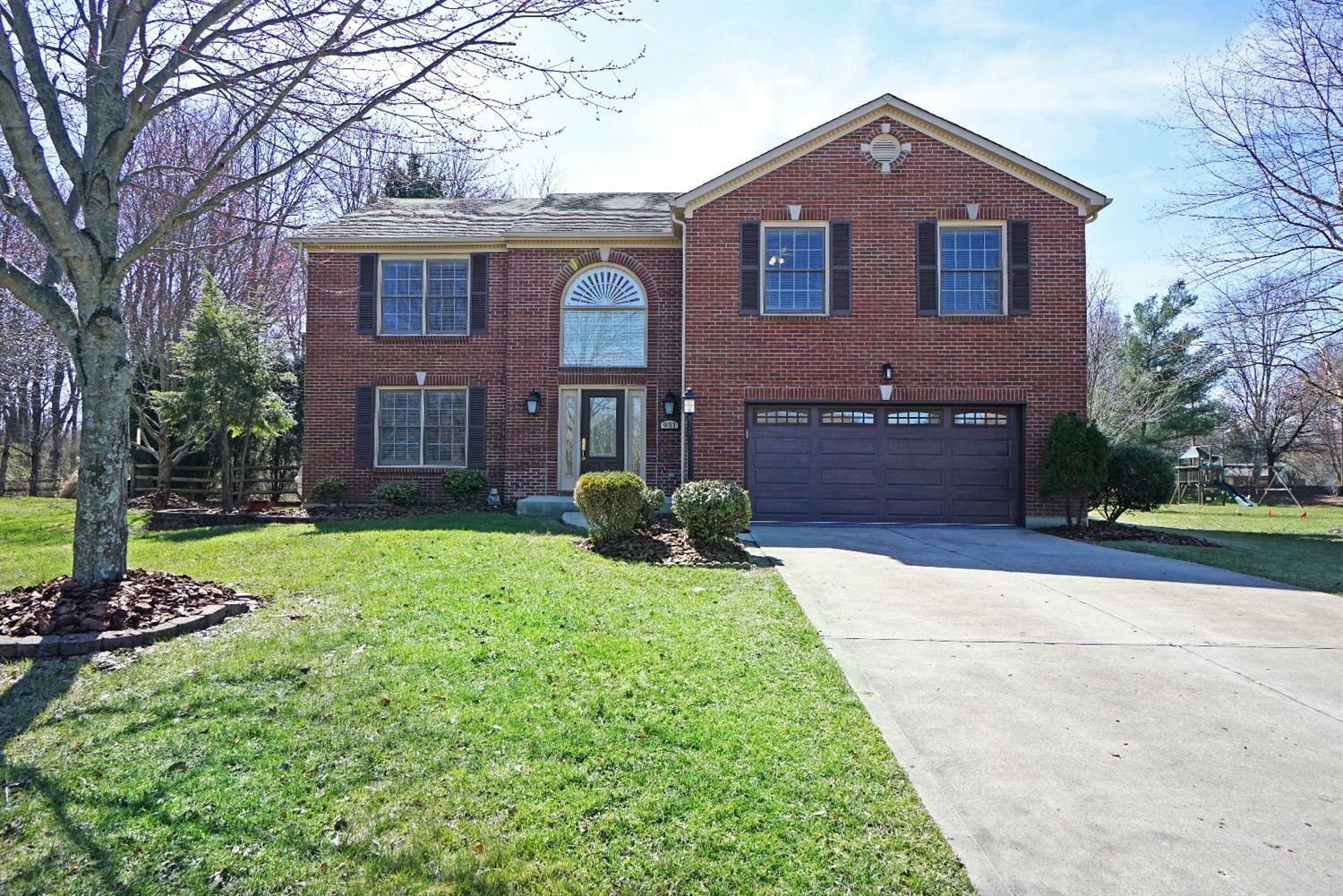 Property Photo: 931 Paxton Lake Cove OH 45140
