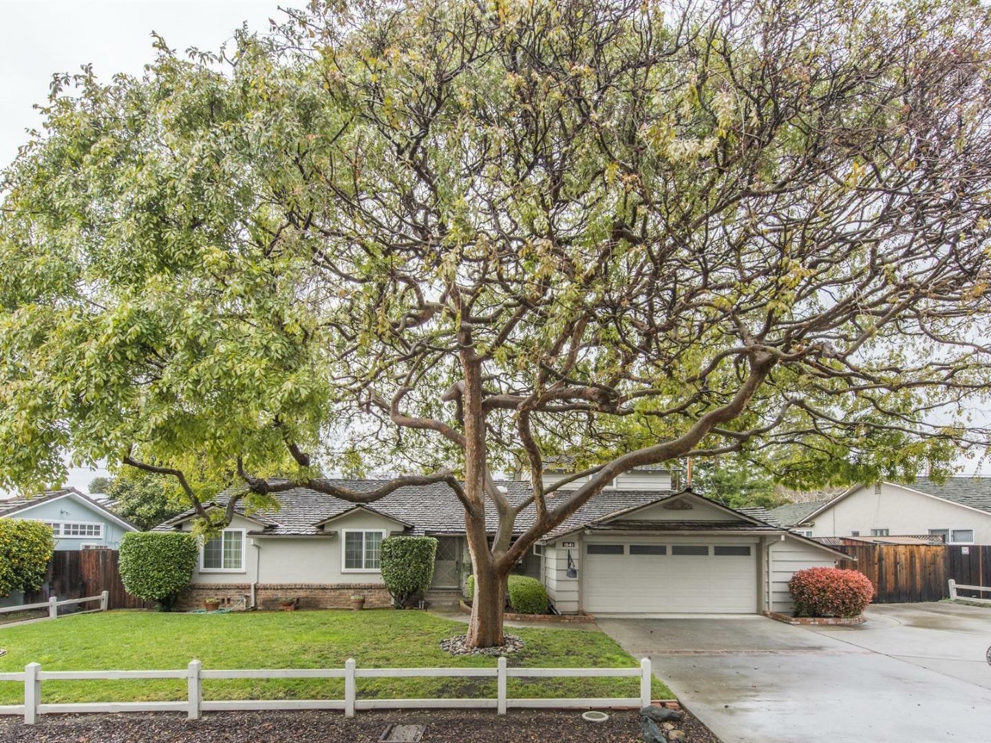 Property Photo:  1541 Fordham Way  CA 94040 