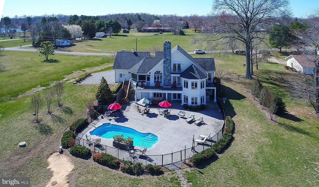 Property Photo:  72 Lake Court  VA 23024 
