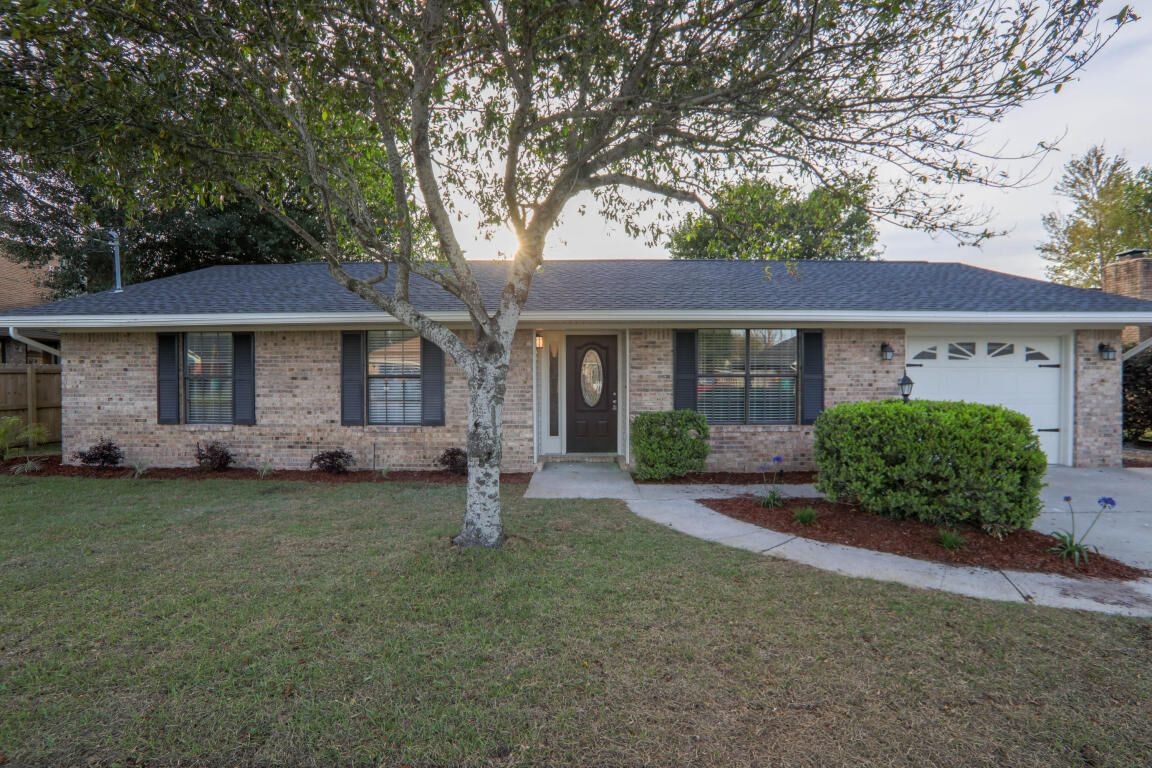 Property Photo:  344 Sailfish Drive  FL 32541 