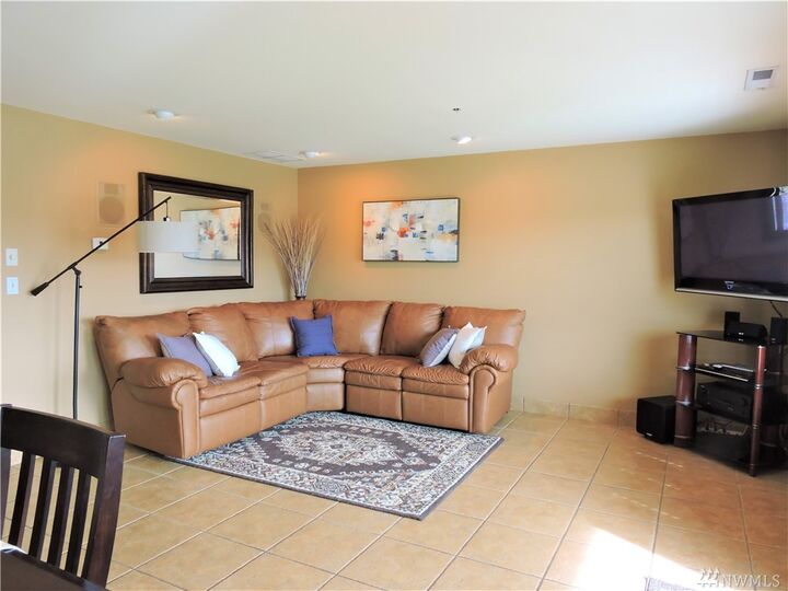 Property Photo:  8997 Crescent Bar Rd NW 112  WA 98848 