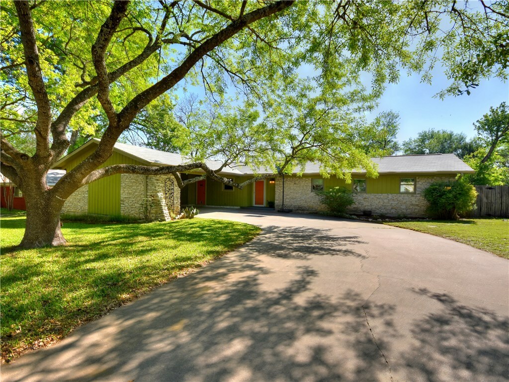 Property Photo:  11605 Oak Trail  TX 78753 