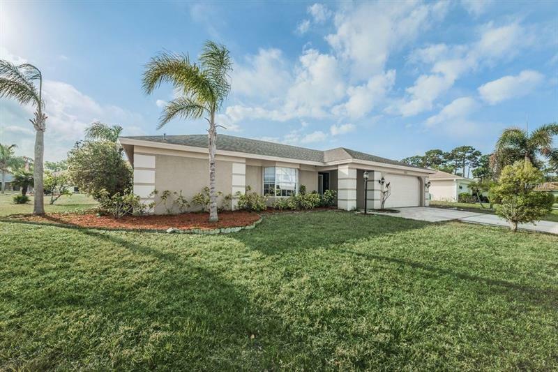 Property Photo:  2812 Southfield Court  FL 34691 