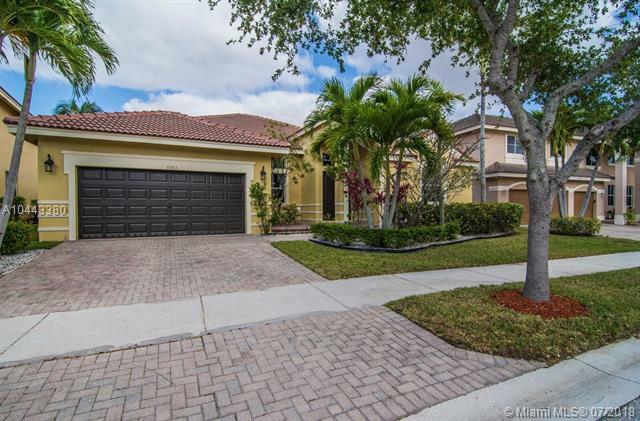 Property Photo:  1683 Osprey Bend  FL 33327 