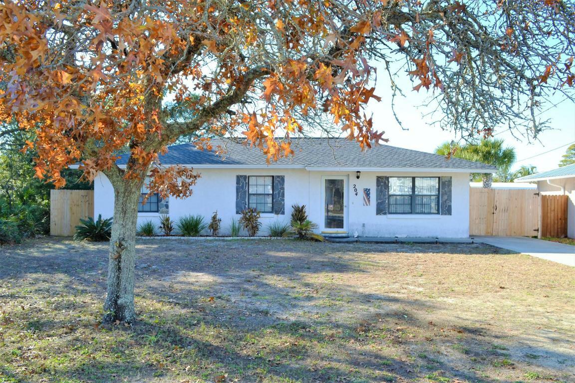 Property Photo: 204 Lantana Street FL 32407