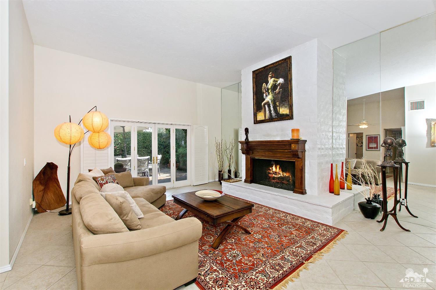 Property Photo: 74850 Via Royale CA 92210
