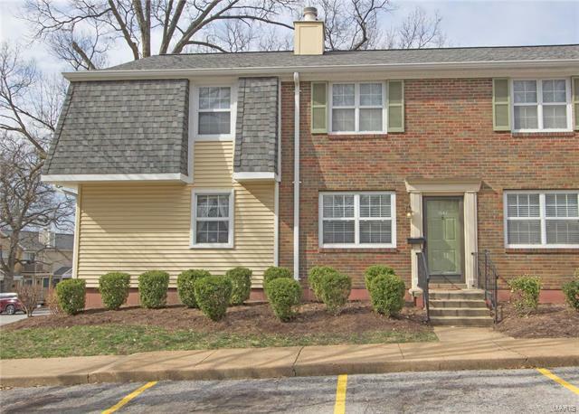 Property Photo:  1547 E Swan Circle  MO 63144 