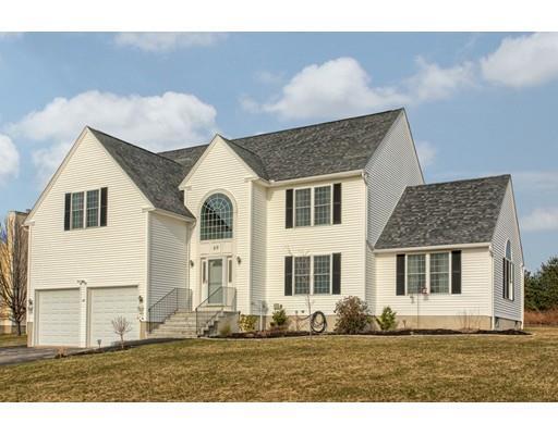 Property Photo: 69 Macintosh Ln MA 01420