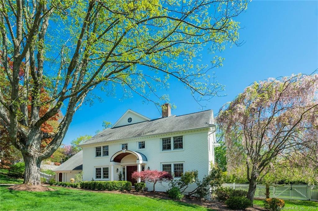 Property Photo:  8 Yankee Hill Road  CT 06880 