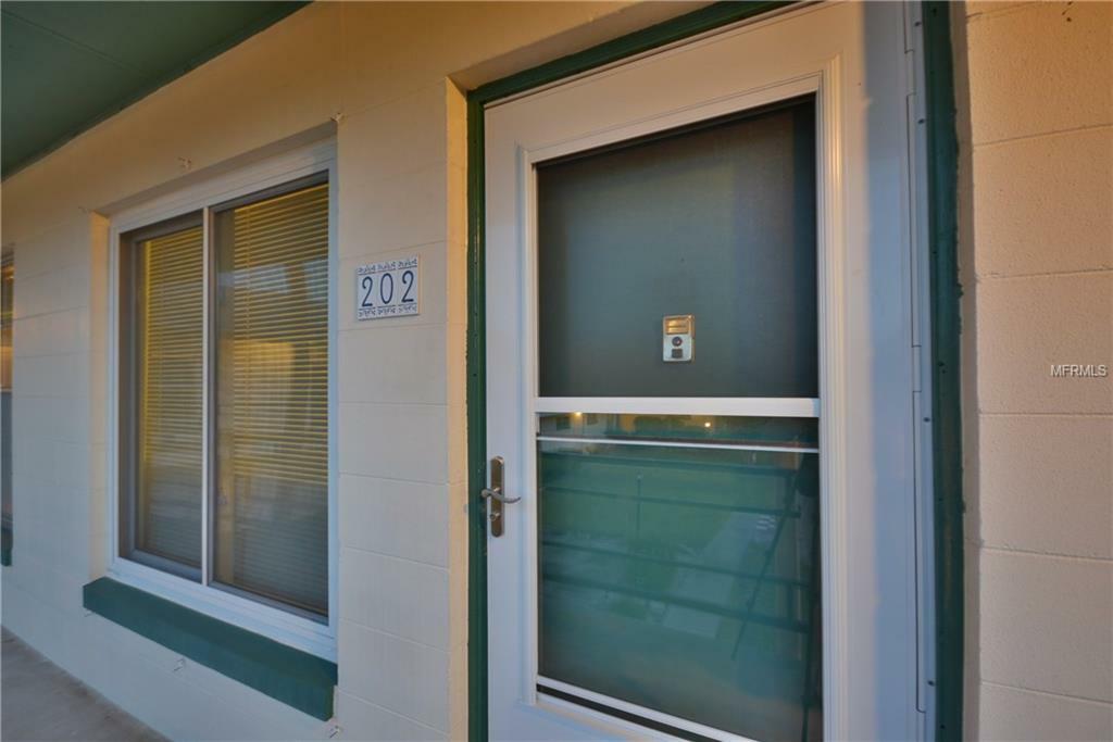 Property Photo:  825 N Primrose Drive 202  FL 32803 