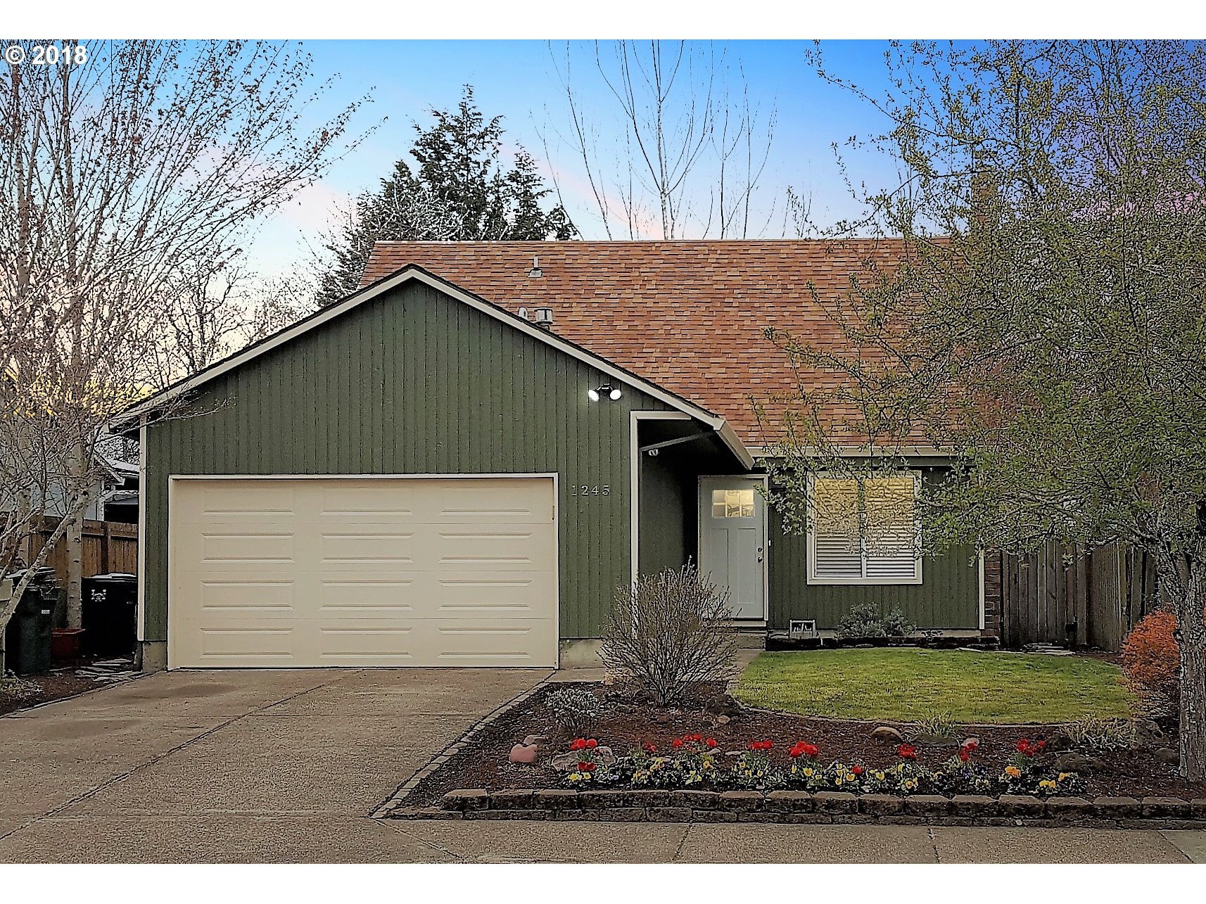 Property Photo: 1245 SW 209th Ave OR 97003