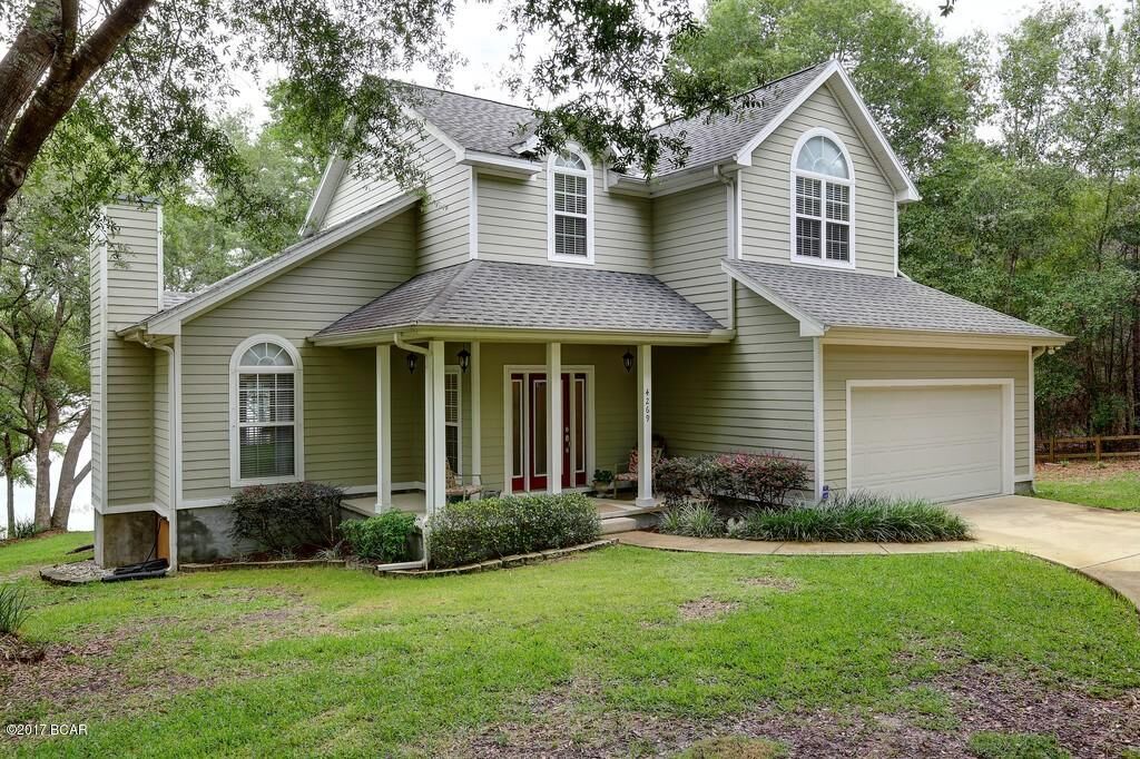 Property Photo: 4269 Leisure Lakes Drive FL 32428