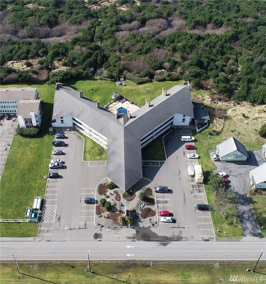 Property Photo: 651 Ocean Shores Blvd NW 303 WA 98569