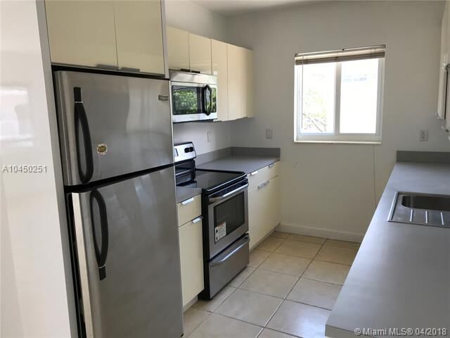 Property Photo: 525 79th St 6 FL 33141