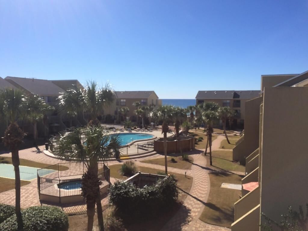 Property Photo: 5717 Thomas B149 Drive B149 FL 32408