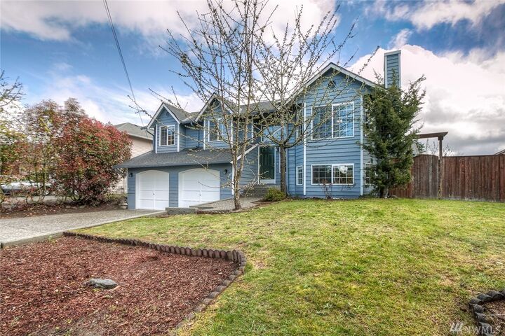 Property Photo:  16525 Spruce Way  WA 98037 