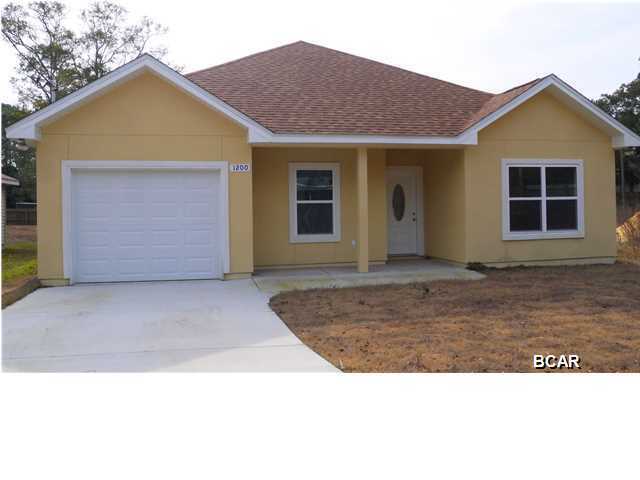 Property Photo: 1200 Donald Penny Drive FL 32409