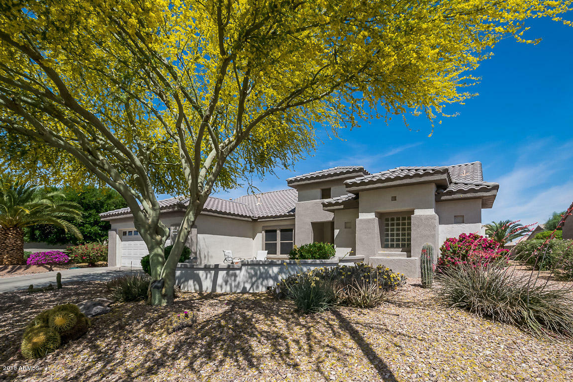 Property Photo:  15718 W Linksview Drive  AZ 85374 