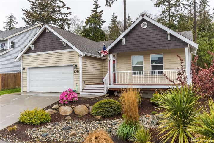1044 NW Redwing Dr  Oak Harbor WA 98277 photo