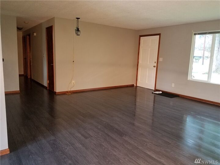 Property Photo:  5230 77th Place NE  WA 98270 