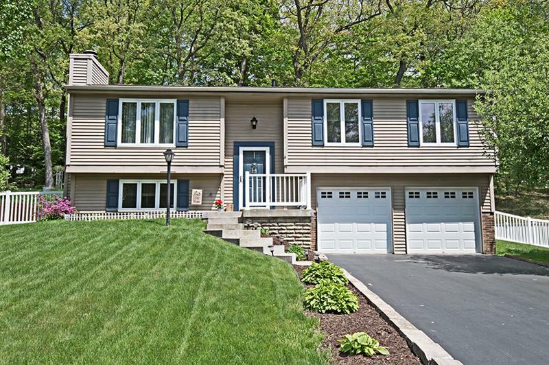 Property Photo:  109 Walnut Dr  PA 15005 