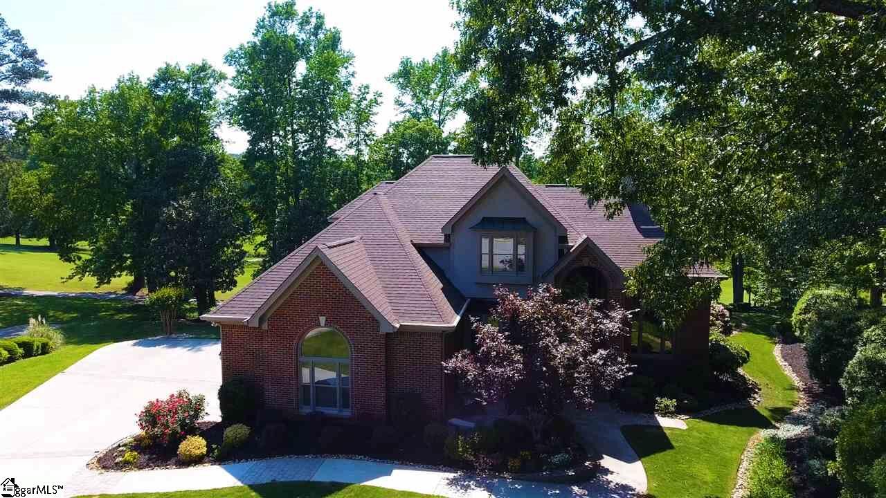 Property Photo: 3 Divot Way SC 29609