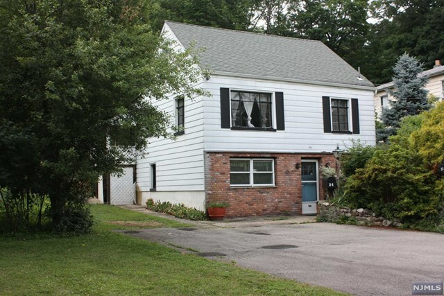 Property Photo:  34 Sunrise Avenue  NJ 07403 