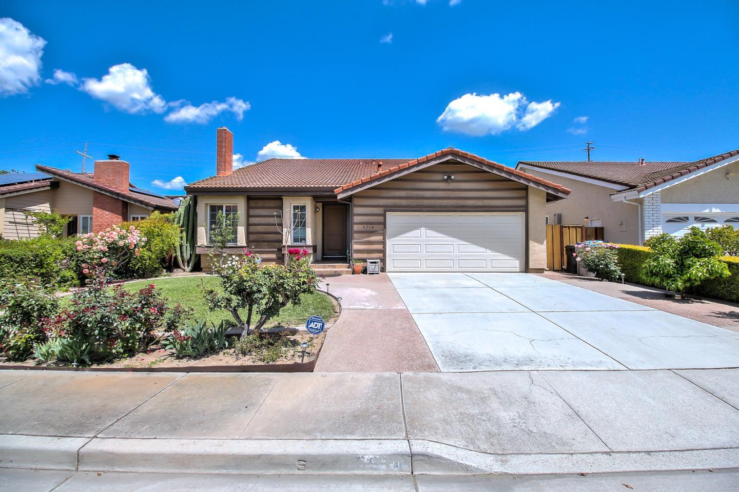 Property Photo:  6914 Sessions Drive  CA 95119 