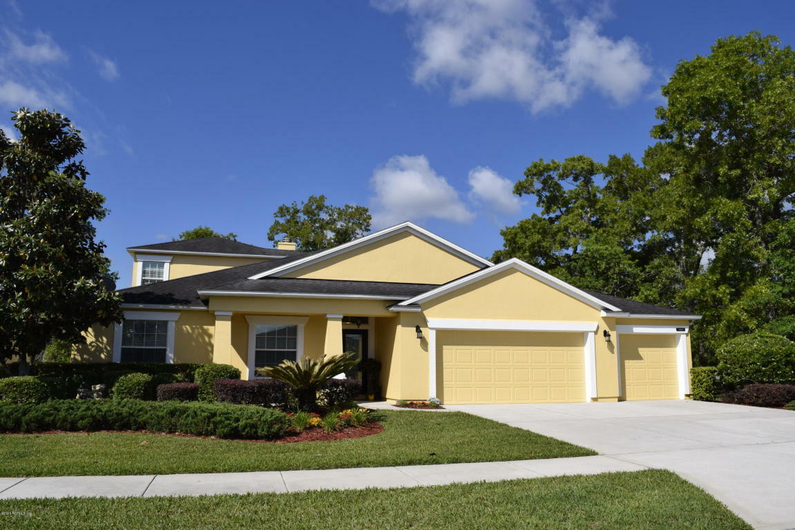 Property Photo:  1104 Pine Island Court  FL 32068 
