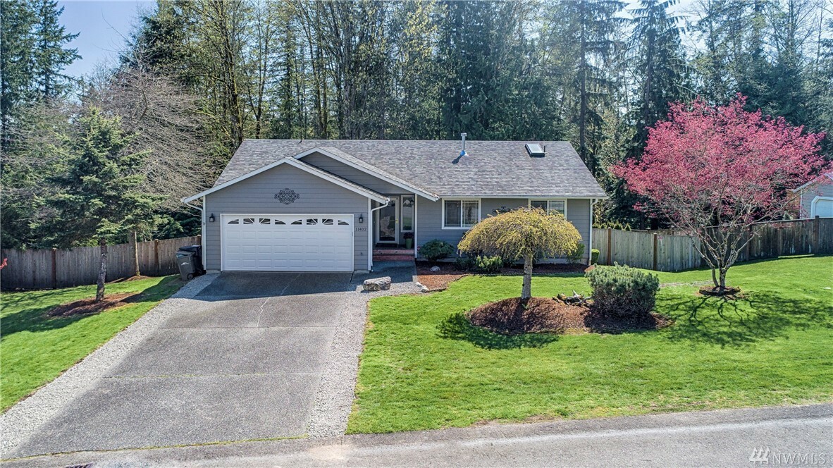 Property Photo:  11402 26th Place SE  WA 98258 