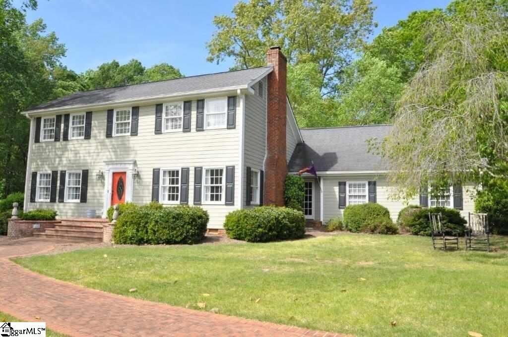 Property Photo:  126 Lomond Lane  SC 29307 