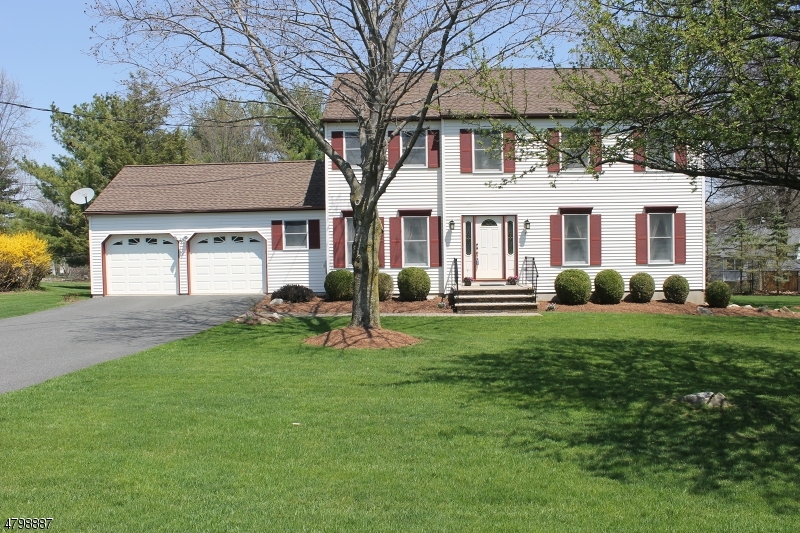 Property Photo:  51 Pinkneyville Rd  NJ 07871 