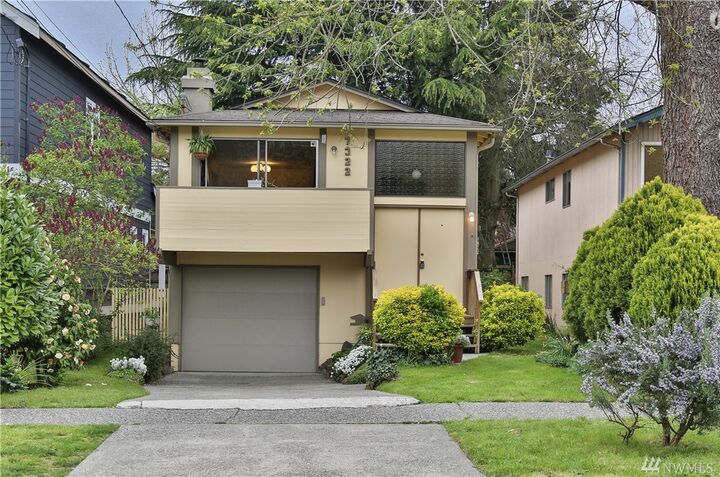 7322 24th Ave NE  Seattle WA 98115 photo